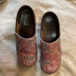 Sanita Cloth like Danish Clogs Size 41 10-10.5 Nursing Waitress Shoes Shoe